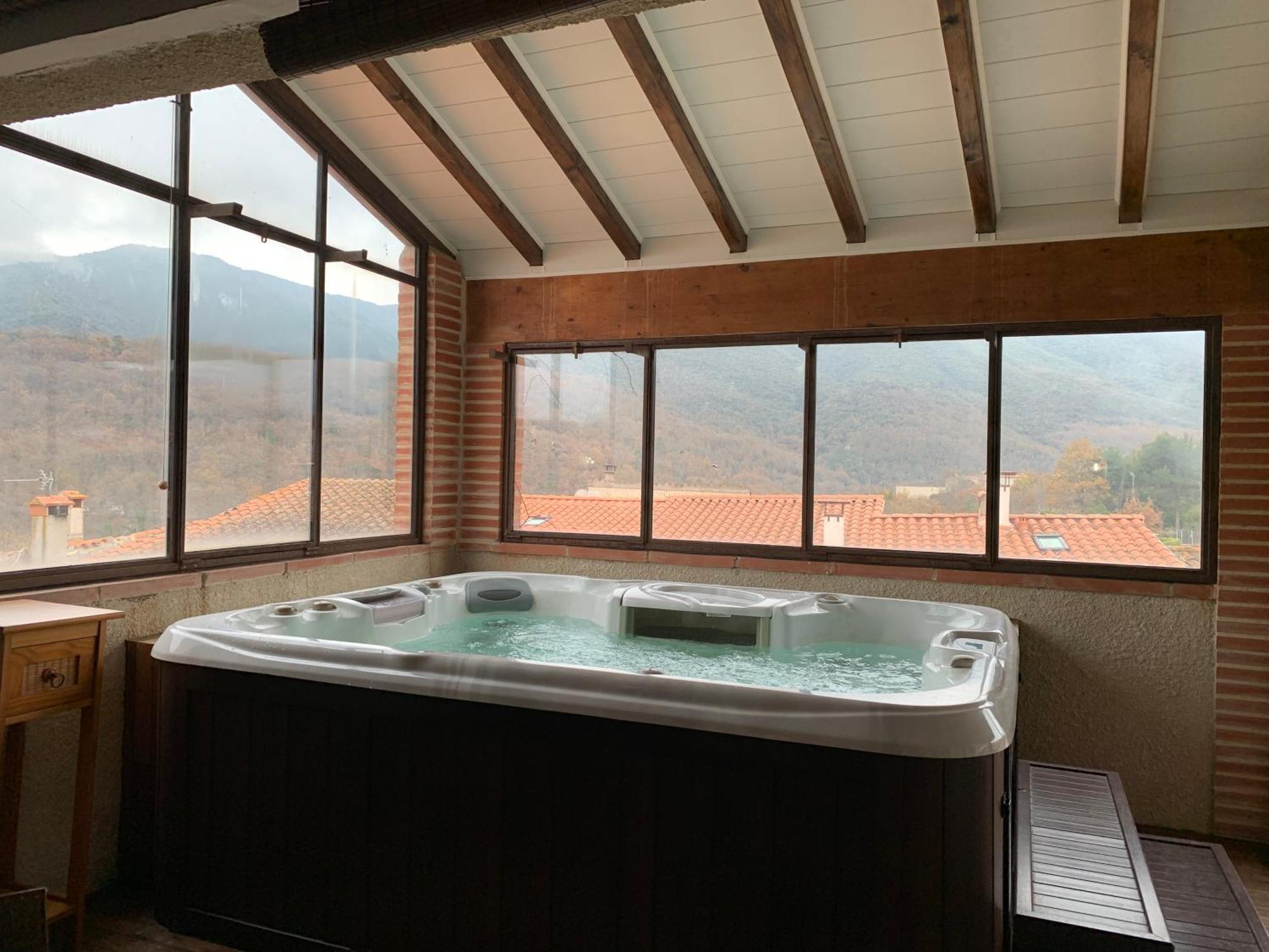 Hébergement de vacances Maison De Caractere Avec Jacuzzi Entre Et Montagne A De Conflent *